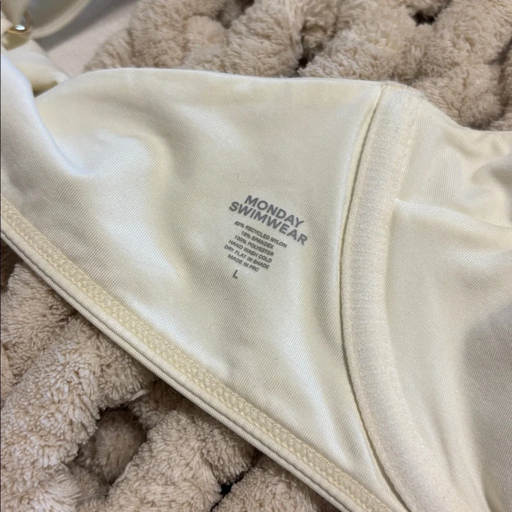 Monday Swimwear ivory clovelly top